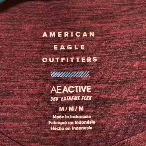 American Eagle Short sleeve maroon - Picture 4 of 5